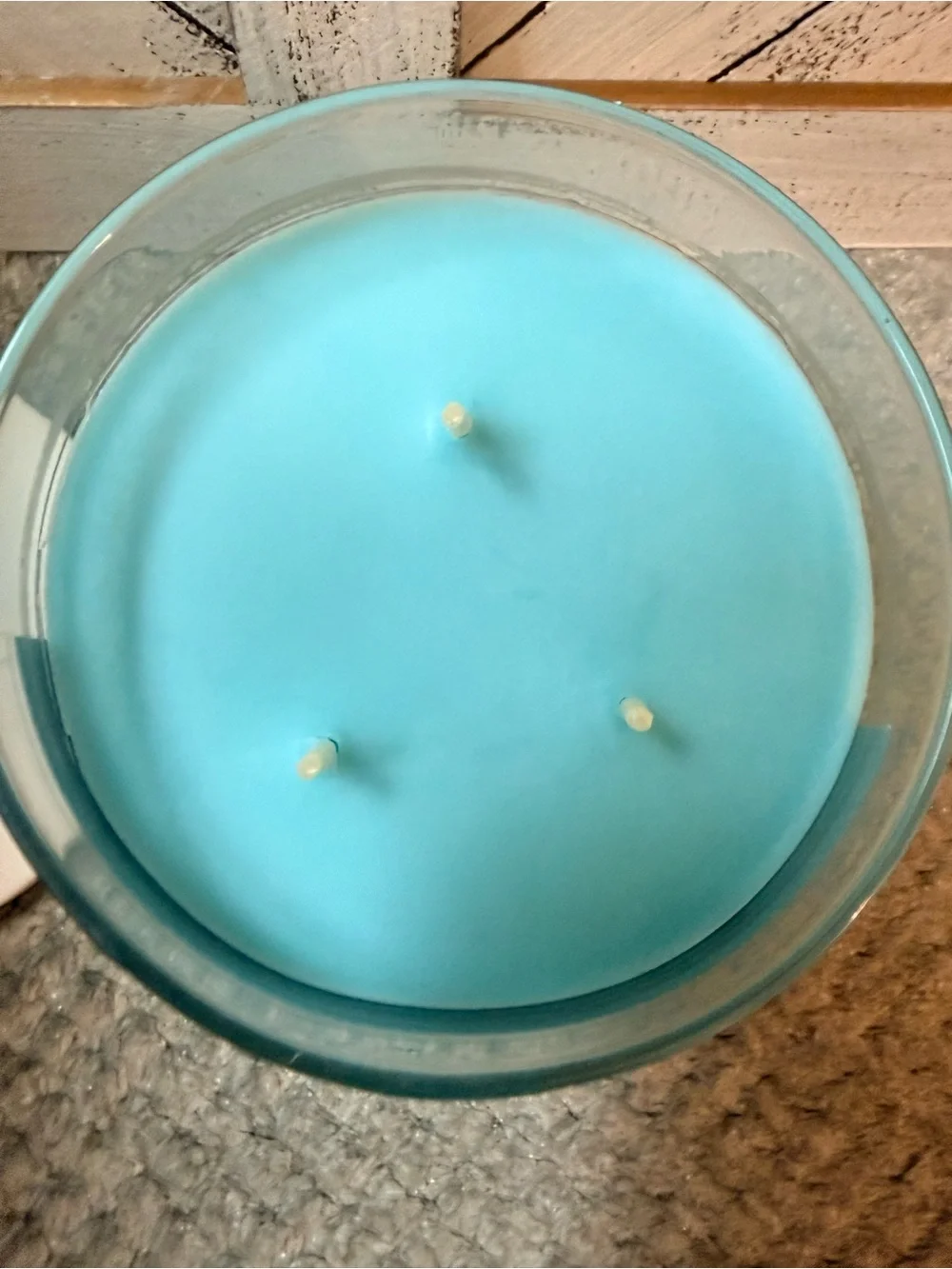 Bath & Body Works Winter Candle - White, Light Blue, Teal, Navy